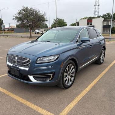 2019 Lincoln Nautilus Select