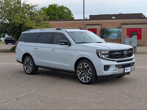Space Silver Metallic 2026 Ford Expedition Max Platinum