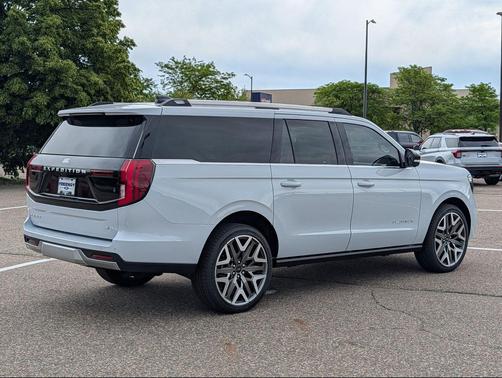 Space Silver Metallic 2026 Ford Expedition Max Platinum