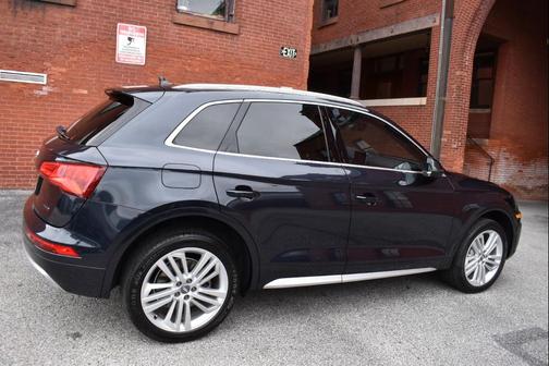 2020 Audi Q5 45 Premium Plus