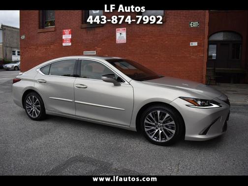 2019 Lexus ES 300h Base