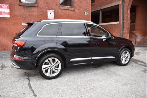 2021 Audi Q7 55 Premium