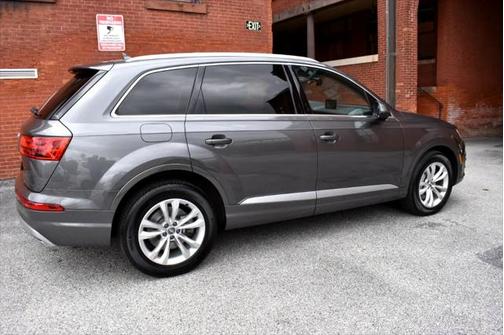 2019 Audi Q7 55 Premium Plus