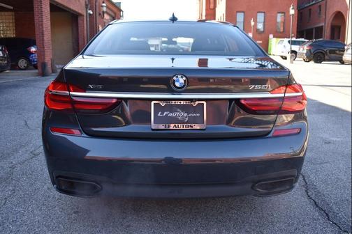 2016 BMW 750 i xDrive
