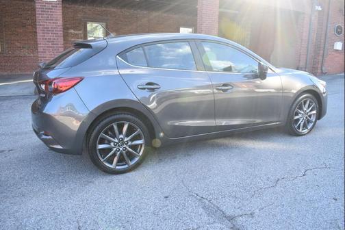 2018 Mazda Mazda3 Touring