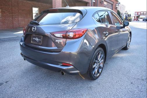 2018 Mazda Mazda3 Touring