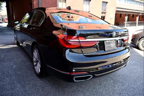 2016 BMW 750 i xDrive