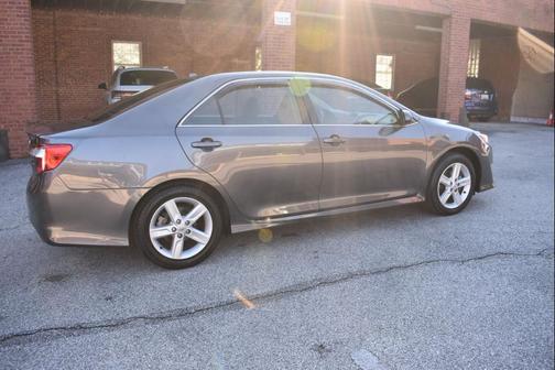 2014 Toyota Camry SE Sport