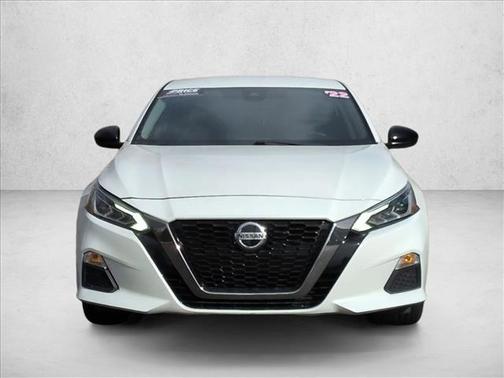 2022 Nissan Altima SR FWD