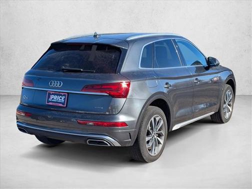 2022 Audi Q5 45 S line Premium Plus