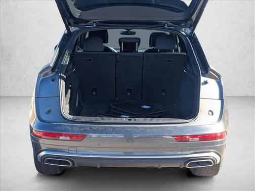 2022 Audi Q5 45 S line Premium Plus