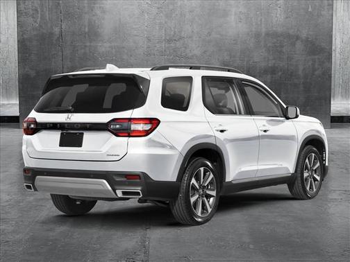 2025 Honda Pilot Touring 8-Passenger