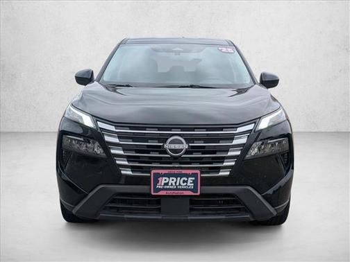 Super Black 2025 Nissan Rogue SV