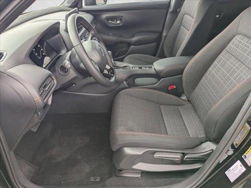 Crystal Black Pearl 2027 Honda HR-V Sport