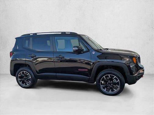2023 Jeep Renegade Trailhawk