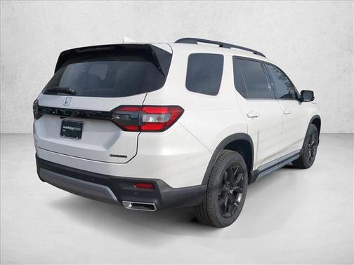 2025 Honda Pilot Touring 8-Passenger