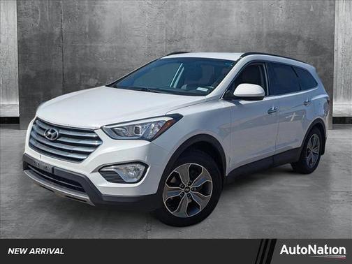 2016 Hyundai SANTA FE SE
