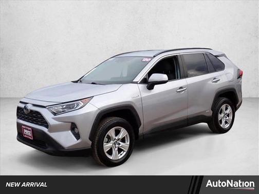 2020 Toyota RAV4 Hybrid XLE