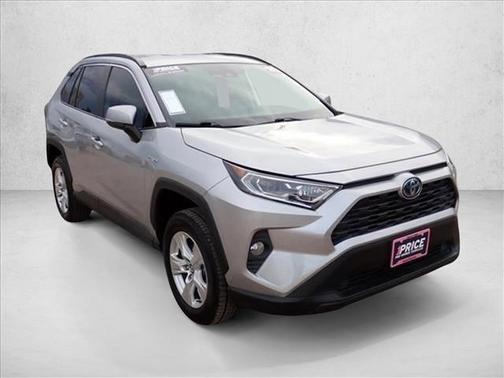 2020 Toyota RAV4 Hybrid XLE
