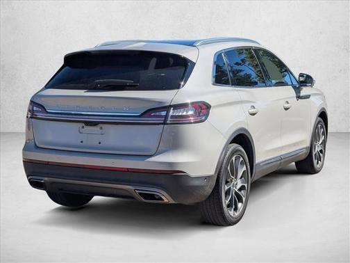 2021 Lincoln Nautilus Reserve