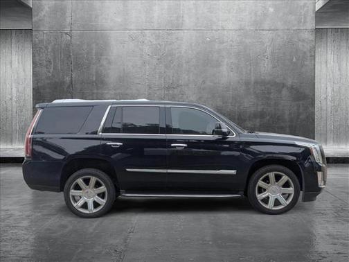 2018 Cadillac Escalade Luxury