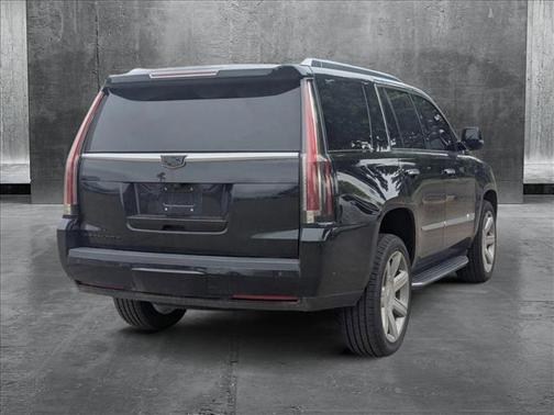 2018 Cadillac Escalade Luxury