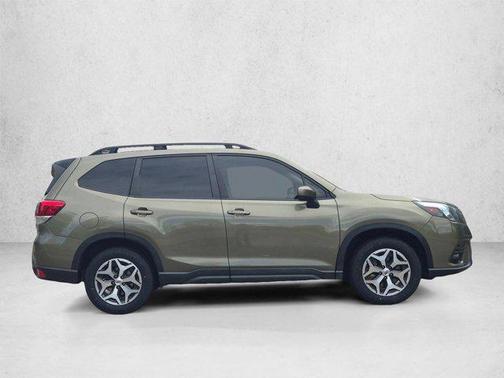 Autumn Green Metallic 2024 Subaru Forester Premium