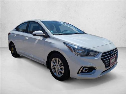 Frost White Pearl 2022 Hyundai Accent SEL