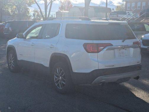 2017 GMC Acadia SLT-1
