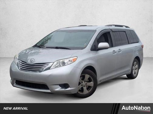 2015 Toyota Sienna LE