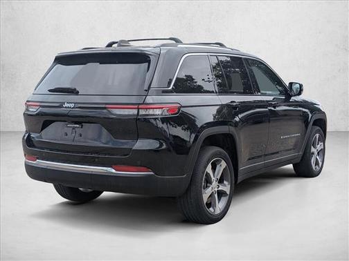Diamond Black Crystal Pearlcoat 2023 Jeep Grand Cherokee 4xe Base