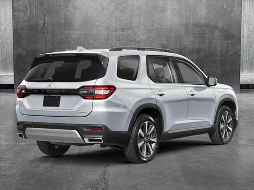 2025 Honda Pilot Touring 8-Passenger