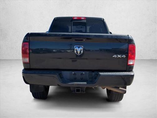 2018 RAM 2500 Big Horn Crew Cab 4x4 6'4' Box