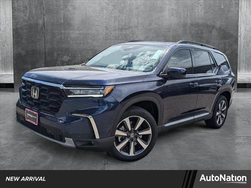 2025 Honda Pilot Touring 8-Passenger
