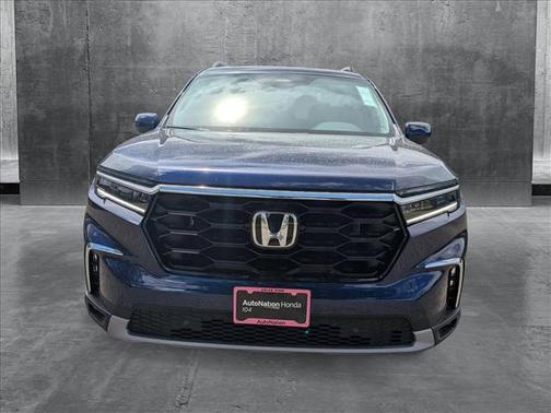 2025 Honda Pilot Touring 8-Passenger