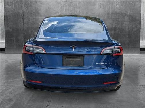 2022 Tesla Model 3 Long Range