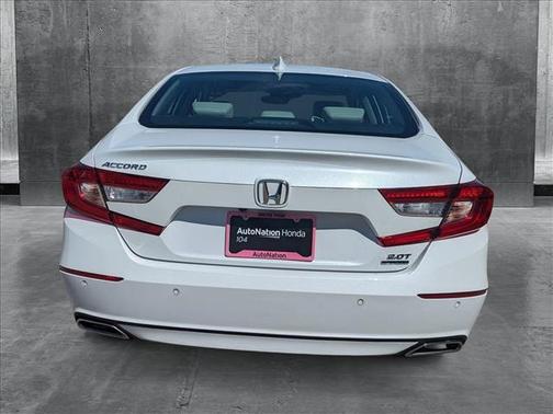 2022 Honda Accord Touring 2.0T