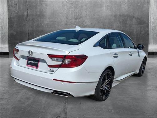 2022 Honda Accord Touring 2.0T
