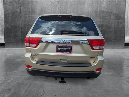 2011 Jeep Grand Cherokee Laredo