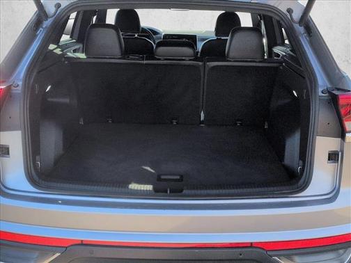 2024 Volkswagen Atlas Cross Sport 2.0T SE w/Technology 4MOTION