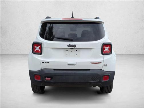 Alpine White Clearcoat 2023 Jeep Renegade Trailhawk