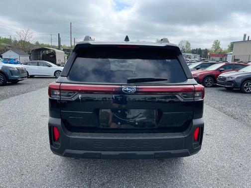 Black / Silver 2026 Subaru Outback Touring XT