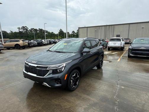 Gray 2026 Kia Seltos EX