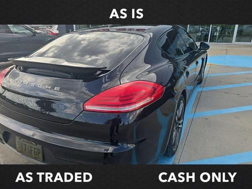 Basalt Black Metallic 2014 Porsche Panamera 4