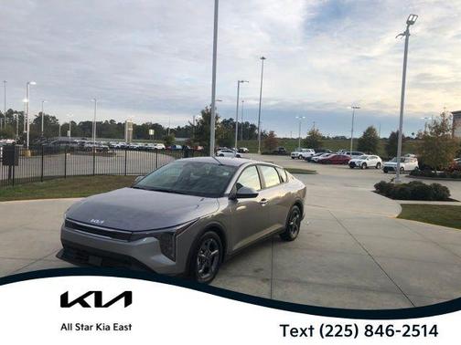 2025 Kia K4 LXS