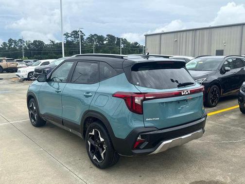 Blue 2026 Kia Seltos S