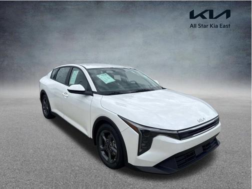 Snow White Pearl 2025 Kia K4 LXS