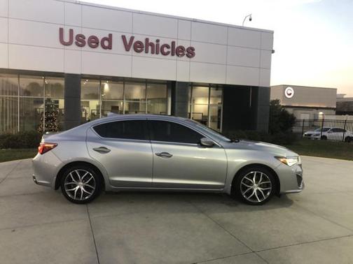 2019 Acura ILX Premium Package