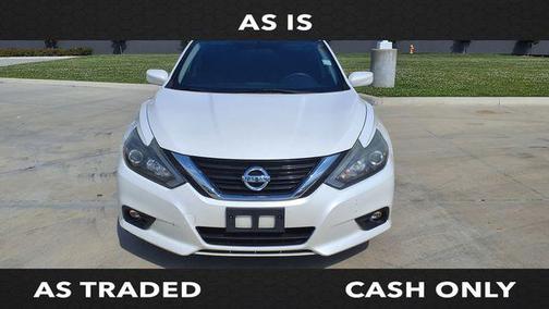 Pearl White 2017 Nissan Altima 2.5 SR