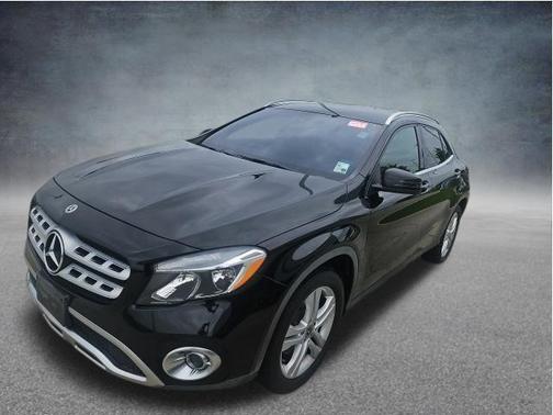 Cosmos Black Metallic 2018 Mercedes-Benz GLA 250 4MATIC